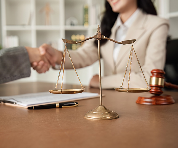 Attorneys for Green Card near Greenbrier, TN