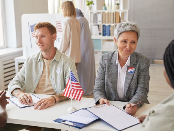 Green Card Applications near La Vergne, TN